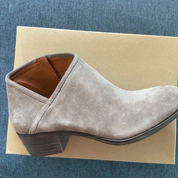 Like New - Lucky Brand Brindle Oiled Suede Boots - Size 10 - Picture 2 of 8